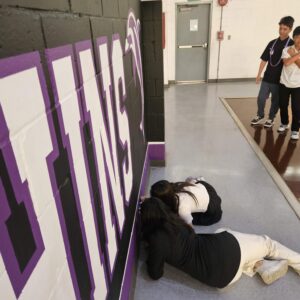 Youth signed hongwanji mural